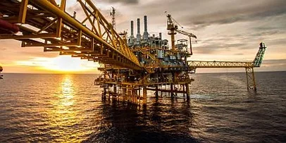 Cleaning and maintenance offshore